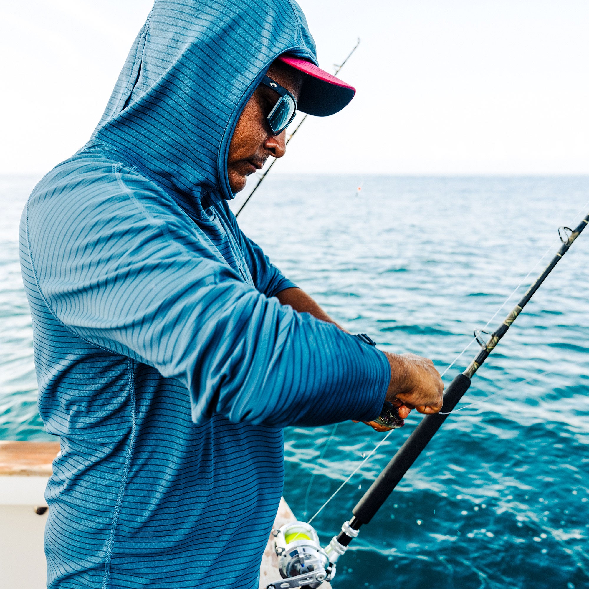 Hooded performance deals fishing shirt